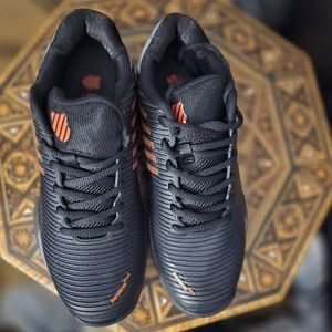 K Swiss Black And Orange SNEAKER Size 8 In Men's